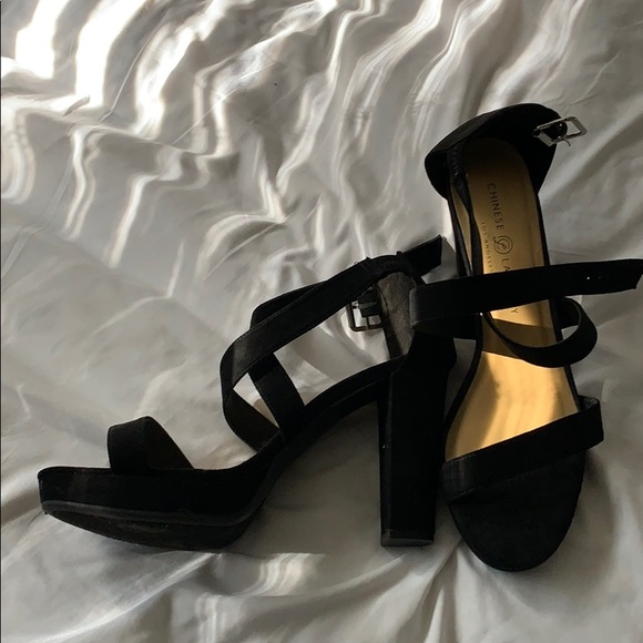 Chinese Laundry Platform Heels - Picture 2 of 3